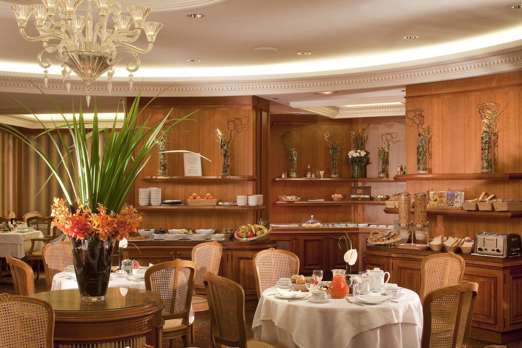 Hotel Chateau Frontenac Paris Restaurant bilde